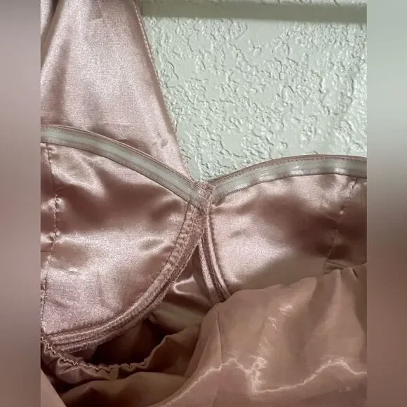 NWT boohoo Occasion One Shoulder Drape Mini Dress Champagne Pink Satin Size 6 S - Picture 3 of 10